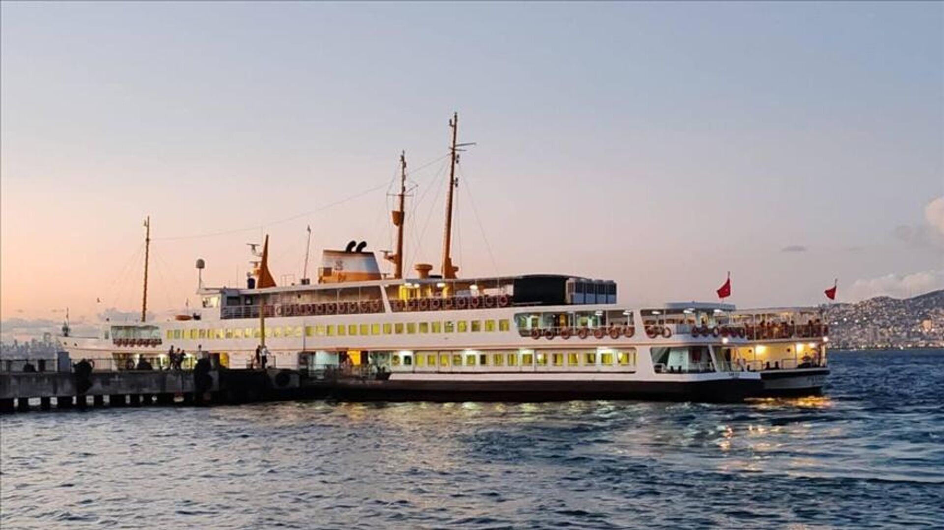 Kadıköy vapur - Sputnik Türkiye, 1920, 05.05.2026