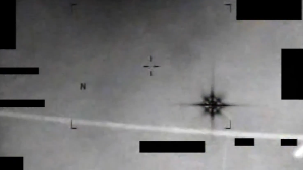 ABD'nin yayınladığı UFO dosyalarında görülen 8 köşeli yıldız benzeri cisim - Sputnik Türkiye