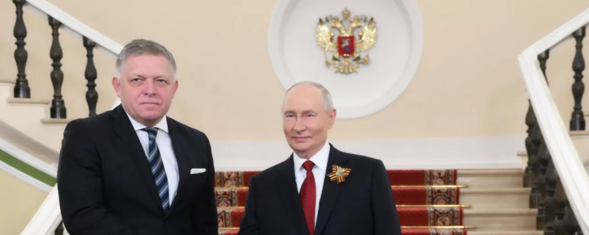 Rusya lideri Putin, Slovakya Başbakanı Fico'yu Kremlin'de kabul etti - Sputnik Türkiye, 1920, 09.05.2026