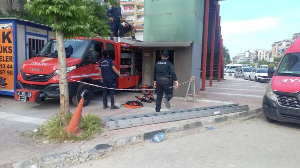 Manisa'da üst geçitte asansör kazası - Sputnik Türkiye