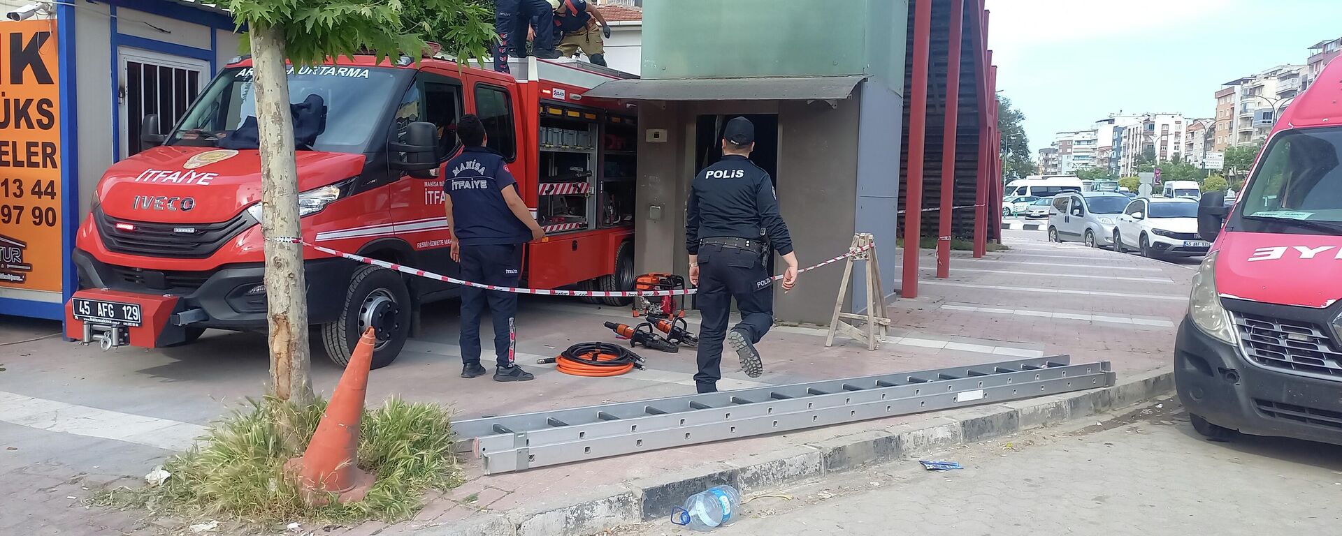 Manisa'da üst geçitte asansör kazası - Sputnik Türkiye, 1920, 10.05.2026