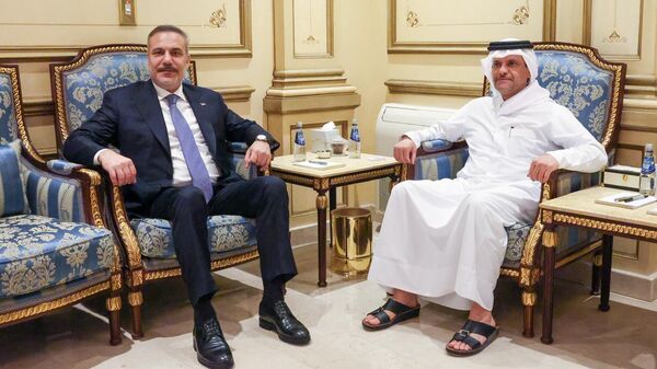 Dışişleri Bakanı Hakan Fidan ve Katar Başbakan Yardımcısı Şeyh Saud Bin Abdurrahman Bin Hasan Bin Ali Al Sani - Sputnik Türkiye