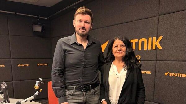 menekşe toprak - Sputnik Türkiye