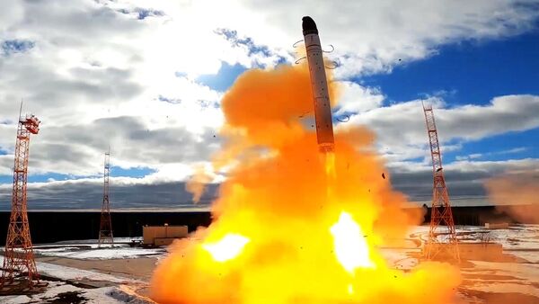 Пуск межконтинентальной баллистической ракеты стационарного базирования Сармат с космодрома Плесецк - Sputnik Türkiye