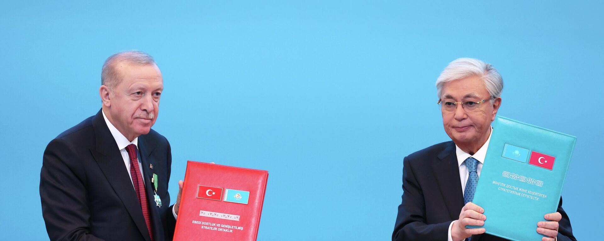 Erdoğan: Kazakistan'dan daha fazla miktarda petrolü ülkemiz üzerinden dünya pazarlarına ulaştırmayı arzu ediyoruz - Sputnik Türkiye, 1920, 14.05.2026