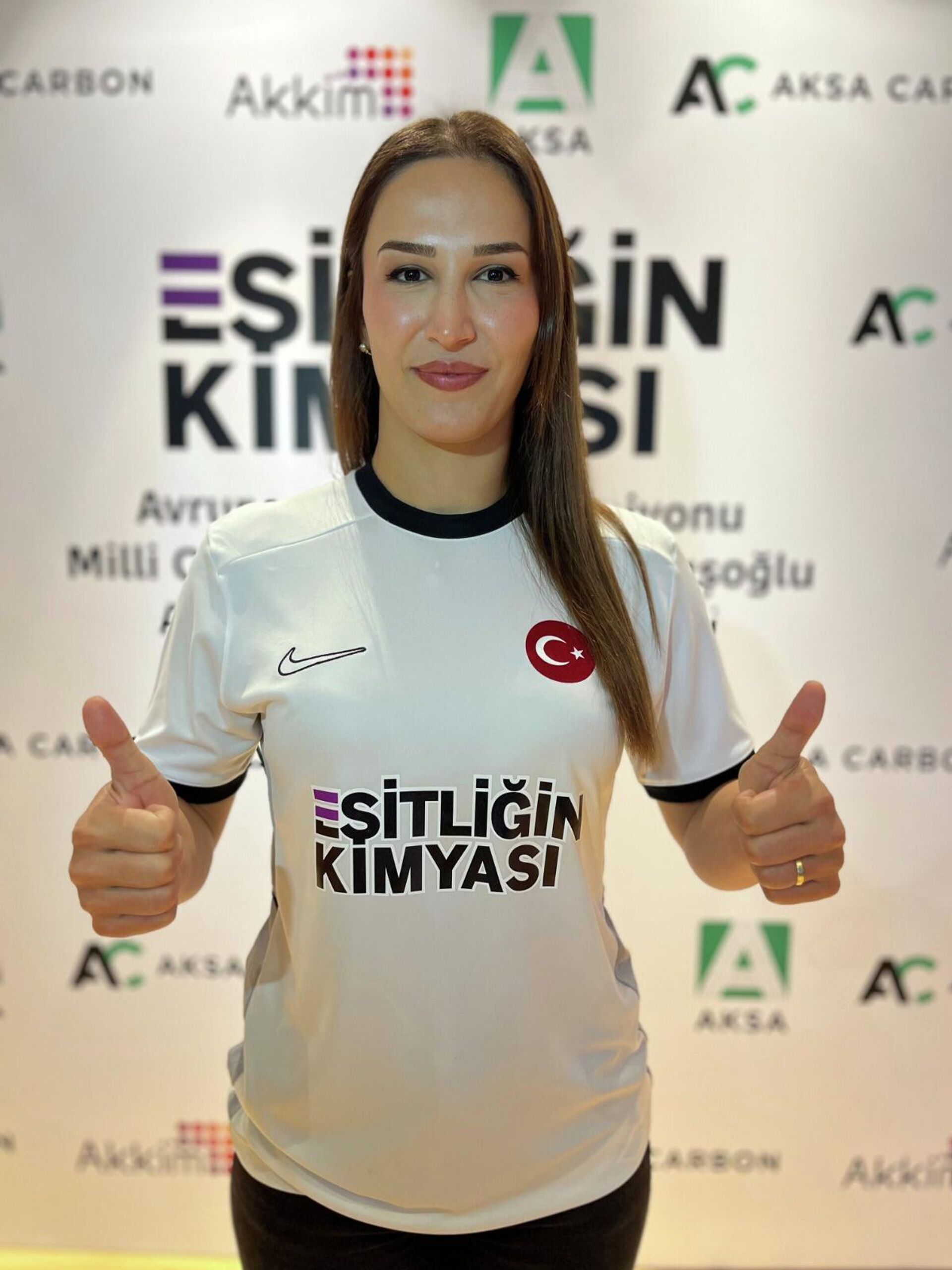 Buse Tosun Çavuşoğlu - Sputnik Türkiye, 1920, 14.05.2026