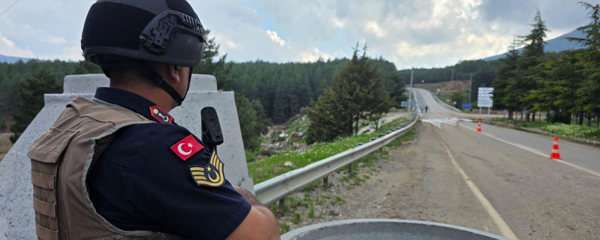 Mersin'de pompalı tüfekle düzenlenen saldırı - Sputnik Türkiye, 1920, 18.05.2026
