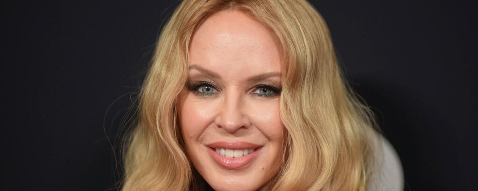 Kylie Minogue ikinci kez kanserle mücadele ettiğini açıkladı - Sputnik Türkiye, 1920, 20.05.2026