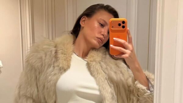 Serenay Sarıkaya sosyal medya  - Sputnik Türkiye