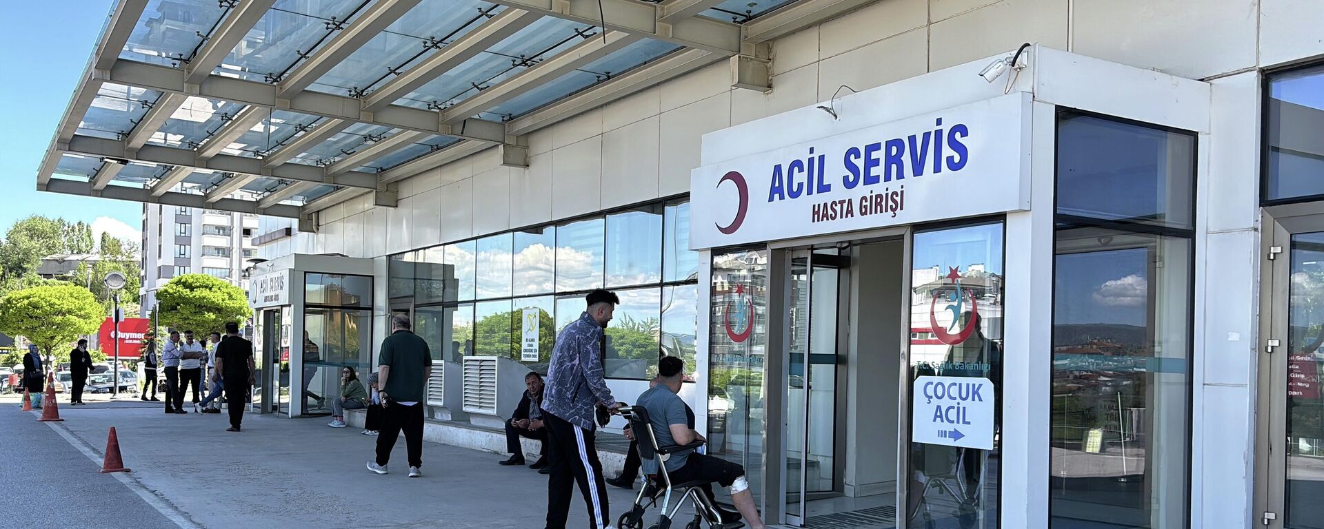 Bayramın ilk gününde kurban kesimi sırasında yaralananlar acil servislerine başvurdu - Sputnik Türkiye, 1920, 27.05.2026