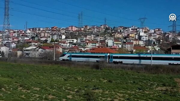 Elektrikli Hızlı Tren 240 Kilometre Hıza Ulaştı - Sputnik Türkiye