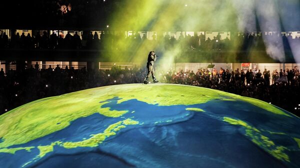 Kanye West İstanbul'da konser verdi: Yaklaşık 120 bin kişi izledi, ünlüler akın etti - Sputnik Türkiye