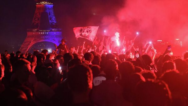 PSG zaferi sonrası kutlamalar - Sputnik Türkiye