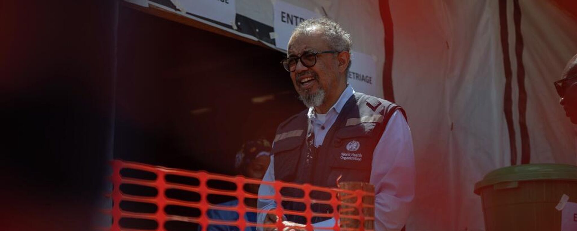 Ebola vakalarındaki artış endişelendirirken DSÖ Direktörü Tedros, bölgeyi ziyaret etti - Sputnik Türkiye, 1920, 31.05.2026