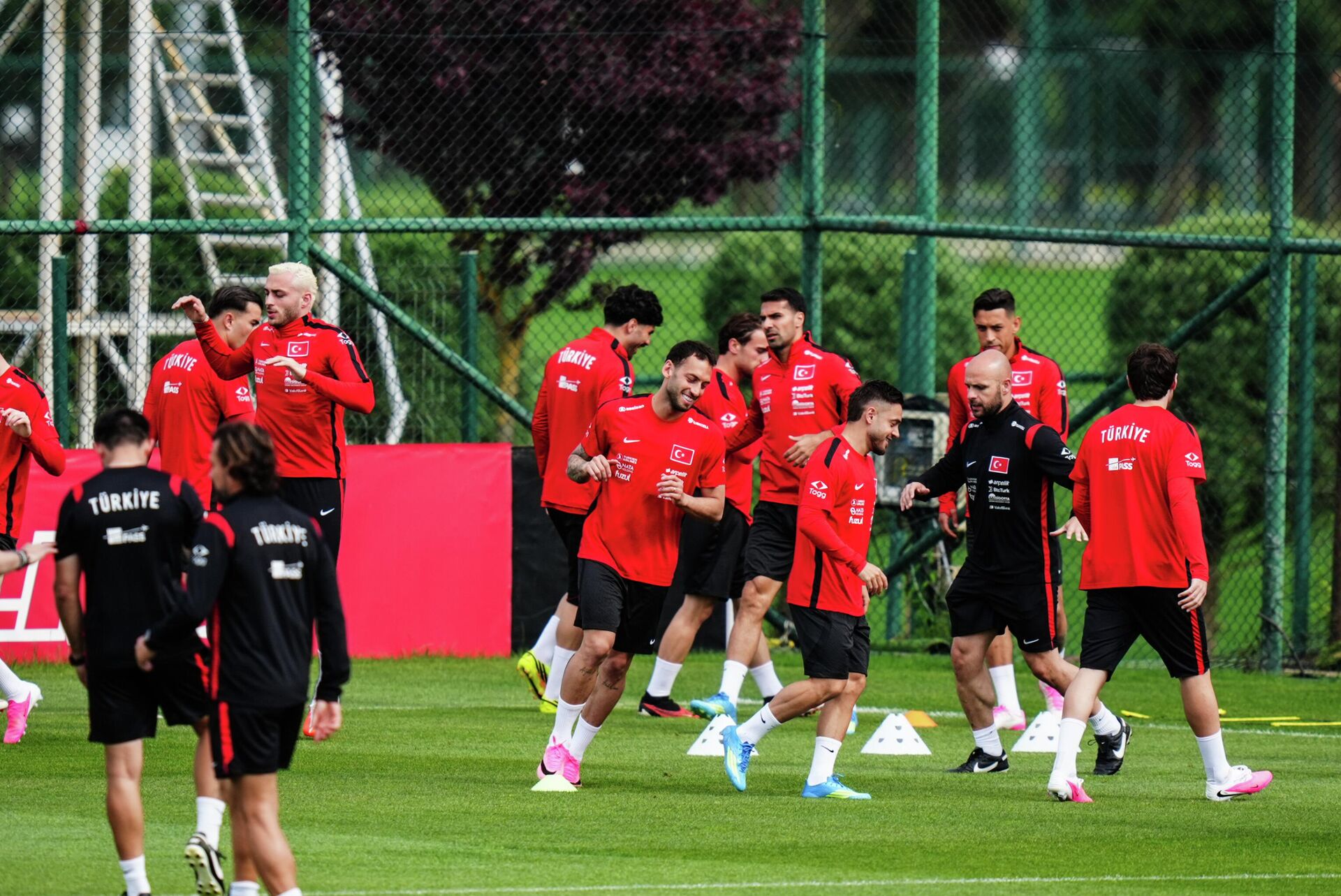 A Milli Futbol Takımı, 2026 Dünya Kupası'nın hazırlıklarını sürdürdü - Sputnik Türkiye, 1920, 01.06.2026
