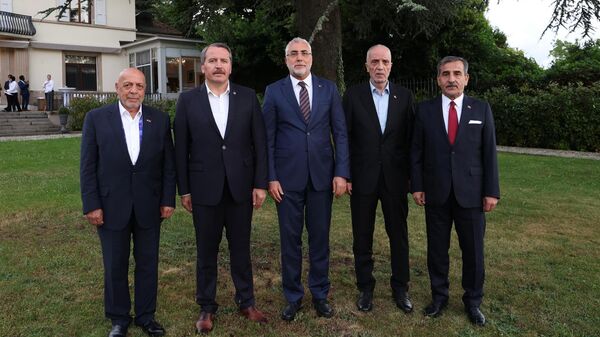 Çalışma ve Sosyal Güvenlik Bakanı Vedat Işıkhan - Sputnik Türkiye