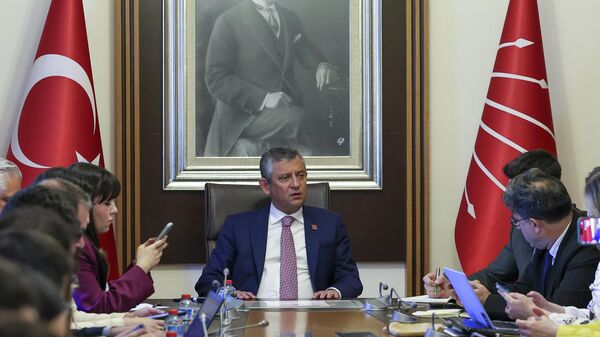Özgür Özel - Sputnik Türkiye