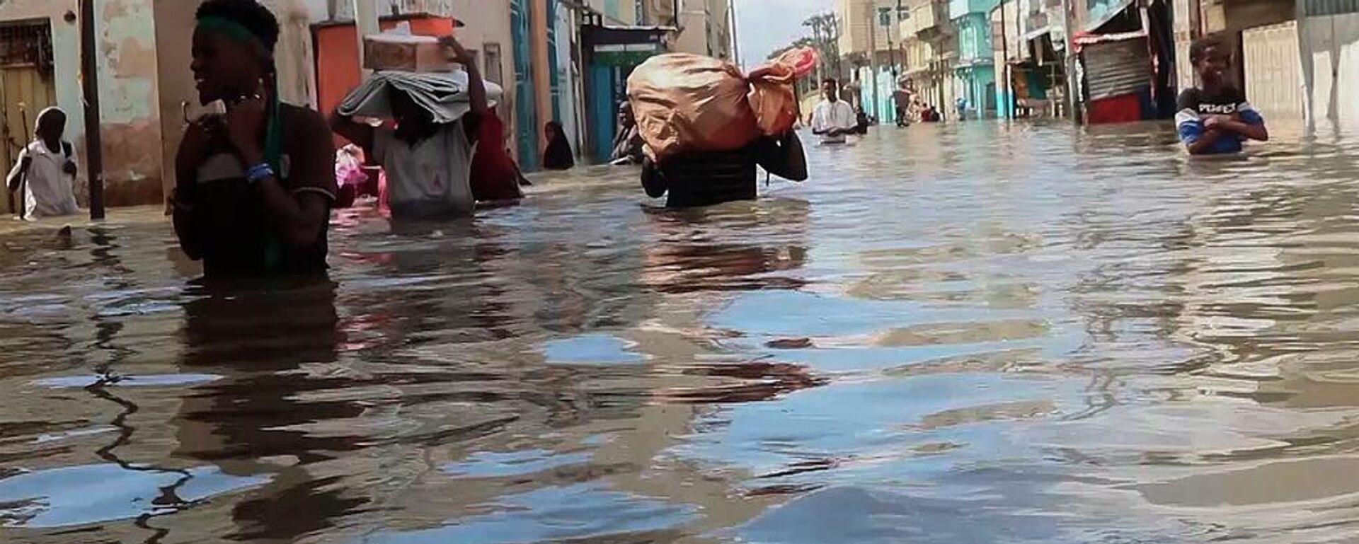 2023'teki El Nino olayında Somali'de bir sokak - Sputnik Türkiye, 1920, 03.06.2026