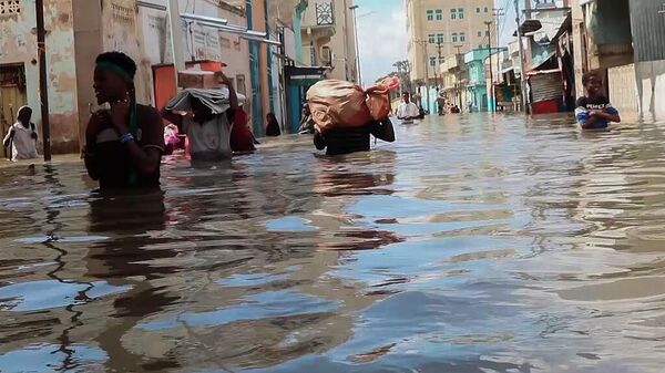 2023'teki El Nino olayında Somali'de bir sokak - Sputnik Türkiye