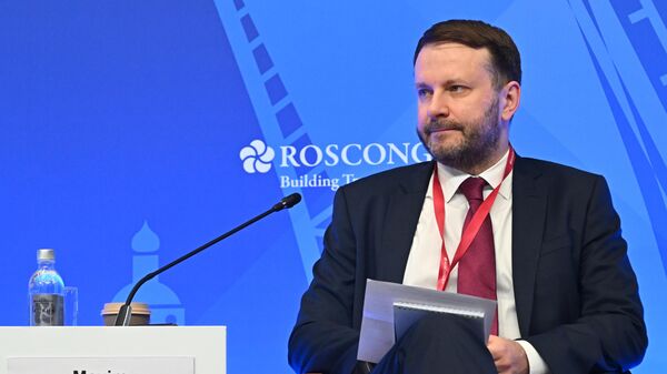 Rusya Devlet Başkanlığı İdaresi Başkan Yardımcısı Maksim Oreşkin - Sputnik Türkiye