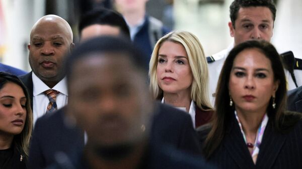 Pam Bondi  - Sputnik Türkiye