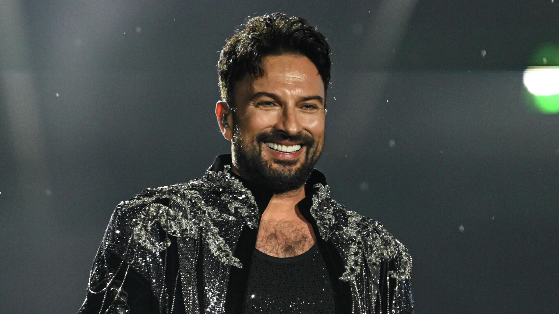 Ünlü şarkıcı Tarkan, Başkent Millet Bahçesi'ndeki konserinde sevenleriyle buluştu - Sputnik Türkiye, 1920, 06.06.2026