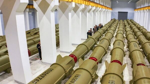 kuzey kore kim jong-un füze - Sputnik Türkiye
