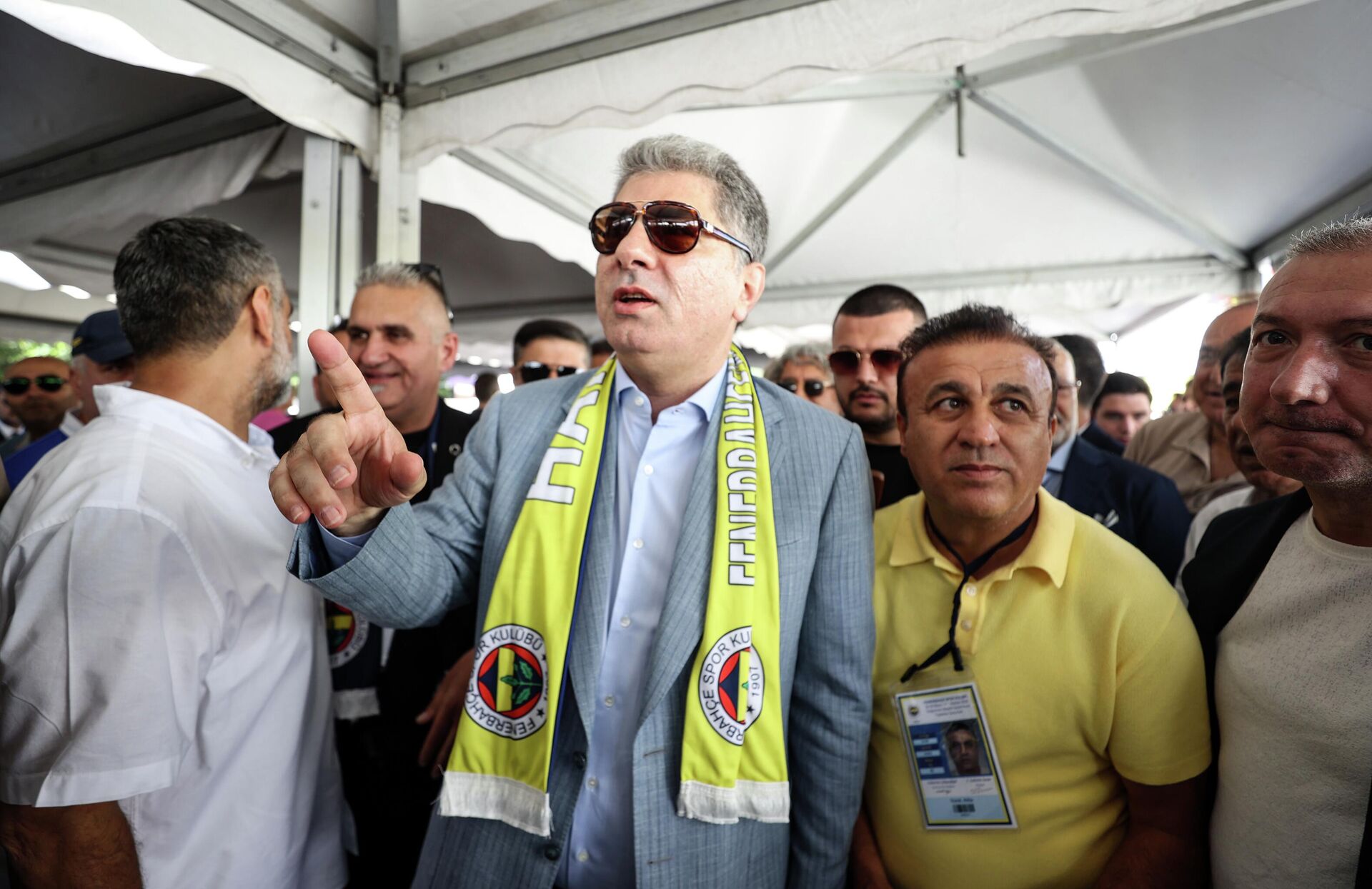 Fenerbahçe başkanını seçiyor Fenerbahçe başkanını seçiyor - Sputnik Türkiye, 1920, 07.06.2026