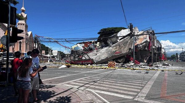 Filipinler'de 7.8 büyüklüğünde deprem - Sputnik Türkiye