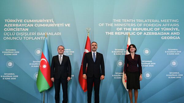 Hakan Fidan, Ceyhun Bayramov, Maka Botchorishvili - Sputnik Türkiye