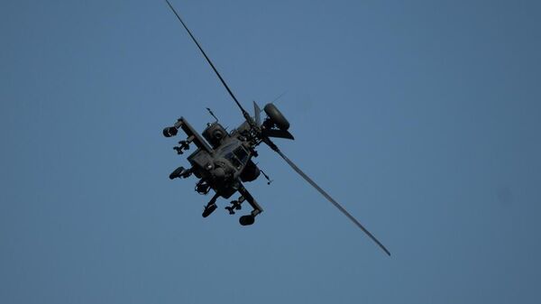 Apache helikopteri - Sputnik Türkiye