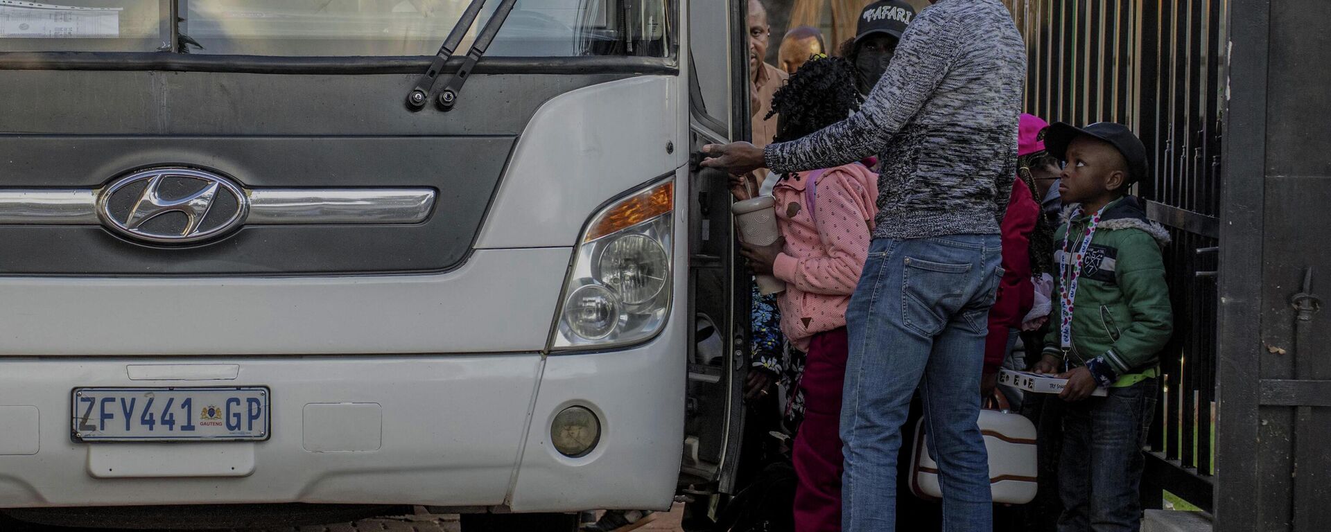 Nijeryalı düzensiz göçmenlerden oluşan ilk grup, Güney Afrika'dan tahliye ediliyor - Sputnik Türkiye, 1920, 11.06.2026