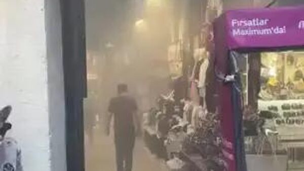 Kapalıçarşı'da yangın: Çarşı duman altında kaldı - Sputnik Türkiye