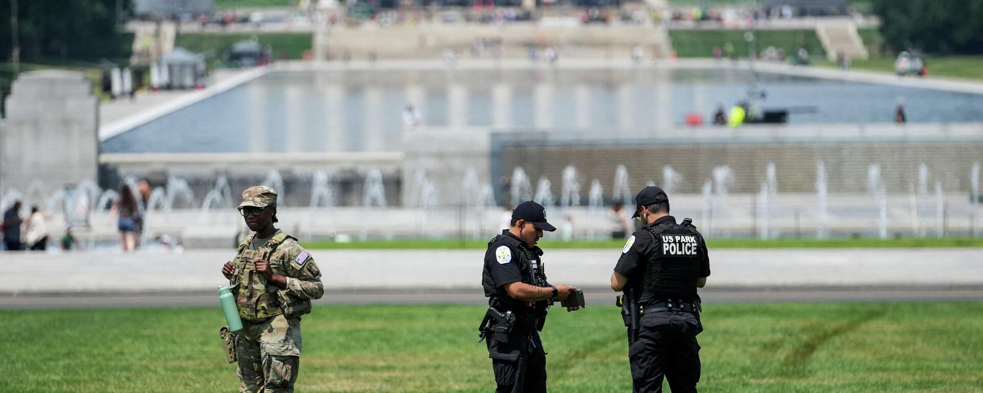 Beyaz Saray yakınındaki National Mall Parkı'na 86 47 yazılması üzerine soruşturma açıldı - Sputnik Türkiye, 1920, 12.06.2026