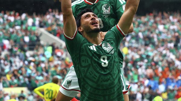 Mexico's Raul Jimenez  - Sputnik Türkiye