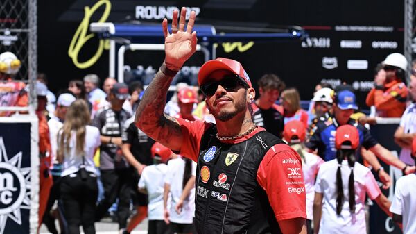 Ferrari takımının pilotu Lewis Hamilton - Sputnik Türkiye