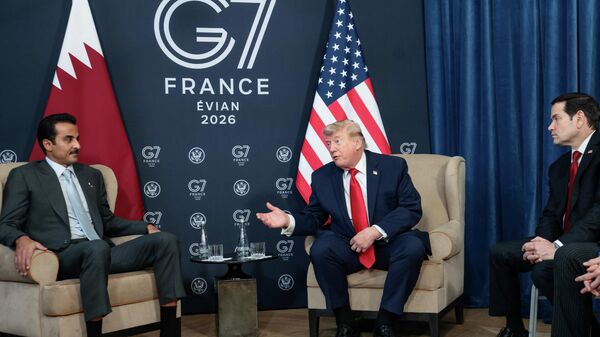 Donald Trump  ve El Tani - Sputnik Türkiye