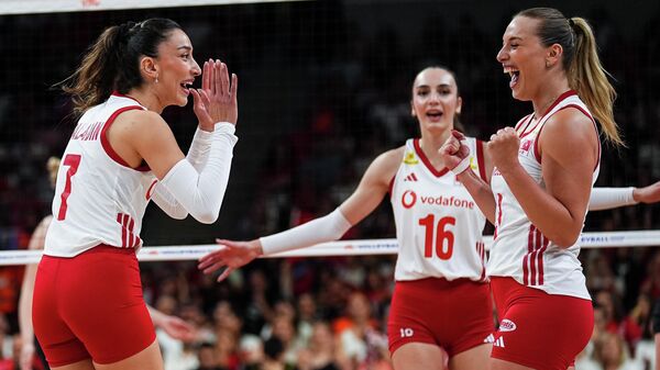 2026 FIVB Milletler Ligi 2. etap maçında Türkiye ve Belçika karşılaştı - Sputnik Türkiye