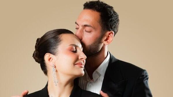 Hakan Çalhanoğlu ve Sinem Çalhanoğlu - Sputnik Türkiye