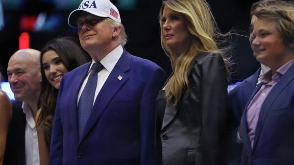 Donald Trump, Melania Trump - Sputnik Türkiye