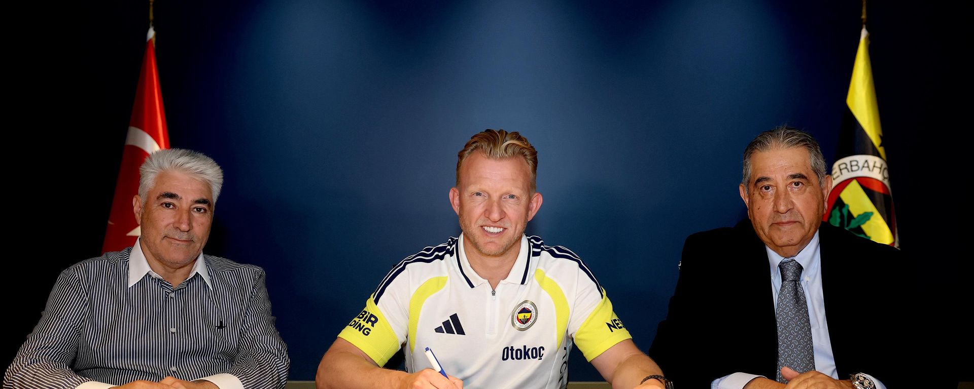 Fenerbahçe'de Dirk Kuyt göreve başladı - Sputnik Türkiye, 1920, 24.06.2026