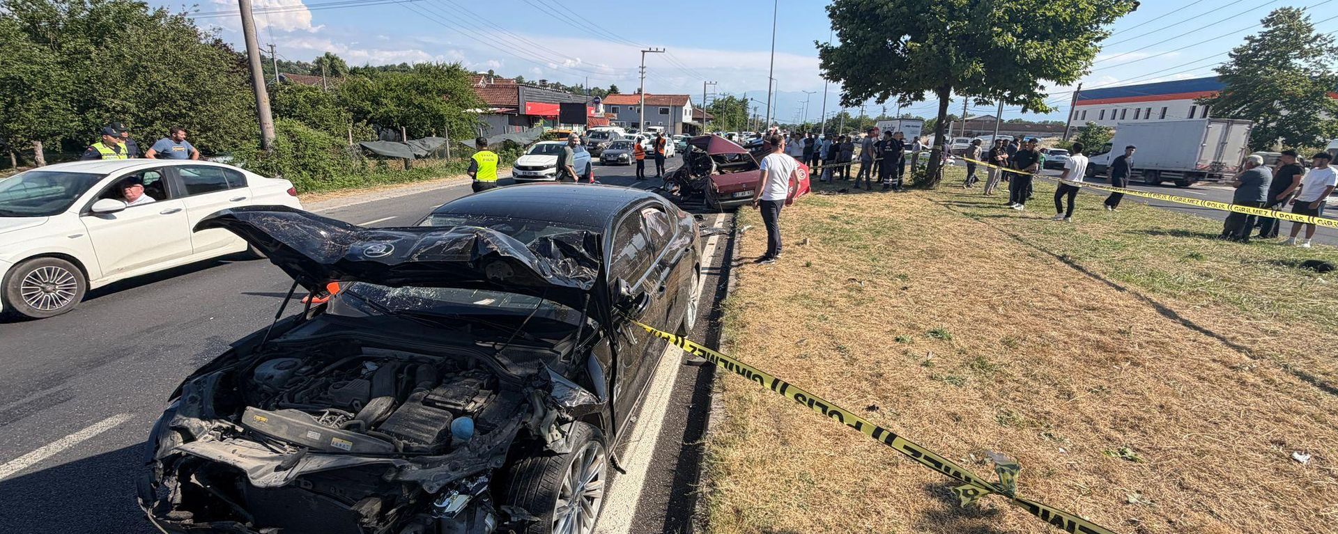 AK Partili vekil ve oğlu trafik kazası geçirdi - Sputnik Türkiye, 1920, 25.06.2026