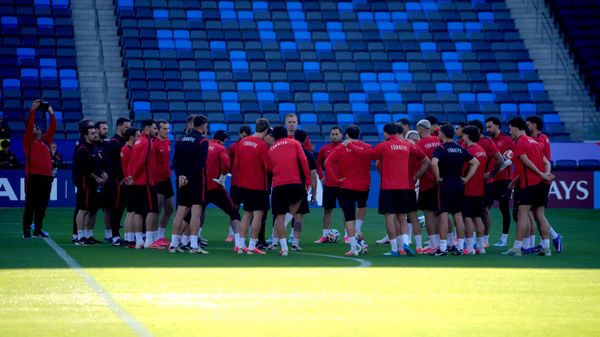 A Milli Futbol Takımı, ABD maçı öncesinde ABD'nin Los Angeles kentinde bulunan Carson Sports Park'ta antrenman yaptı. - Sputnik Türkiye