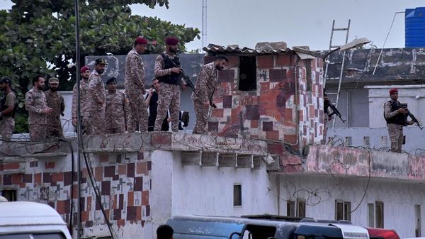 Pakistan'da terör saldırısı. 3 asker hayatını kaybetti. - Sputnik Türkiye