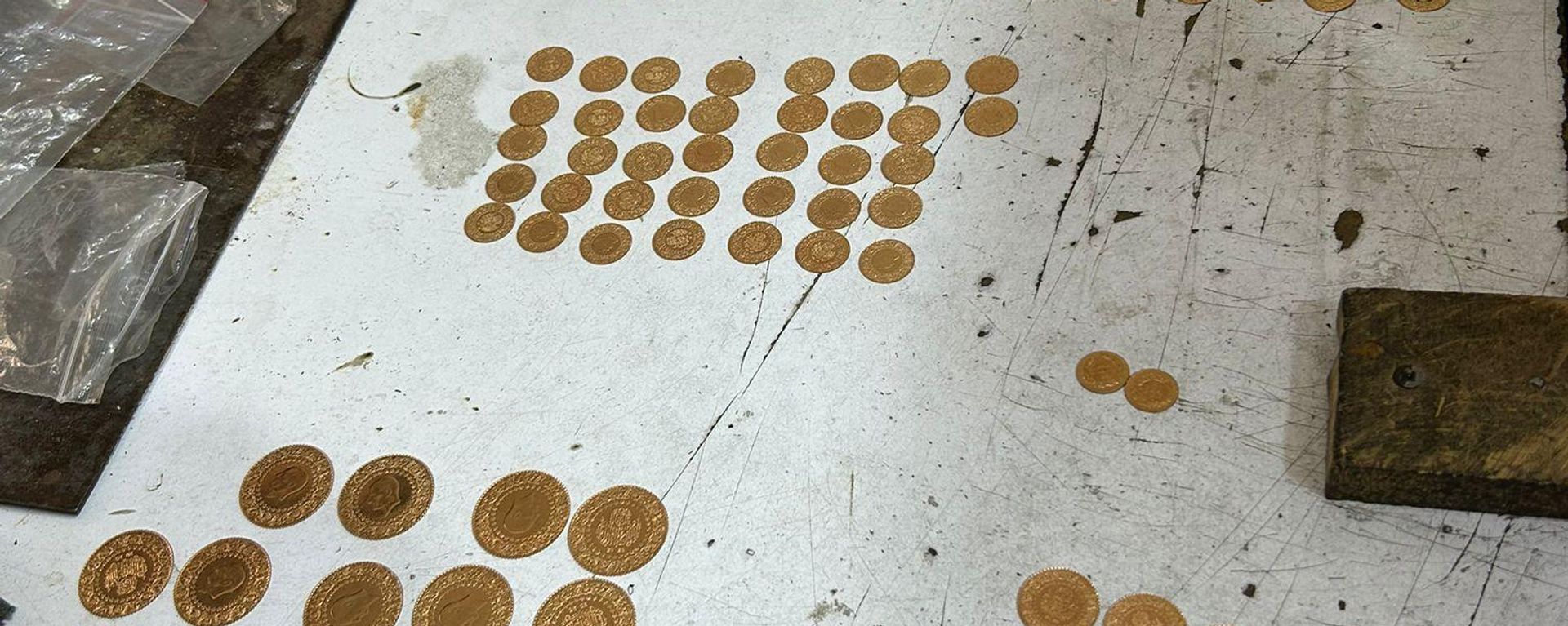 Sahte altın operasyonu - Sputnik Türkiye, 1920, 03.07.2026