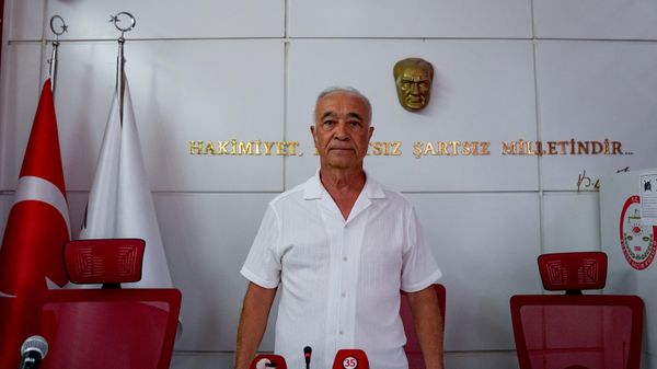  CHP'li Fuat Gümüş  - Sputnik Türkiye