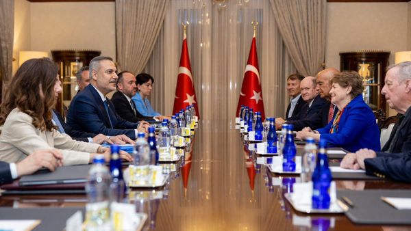 Dışişleri Bakanı Fidan Ankara'da ABD'li senatörlerle bir araya geldi - Sputnik Türkiye