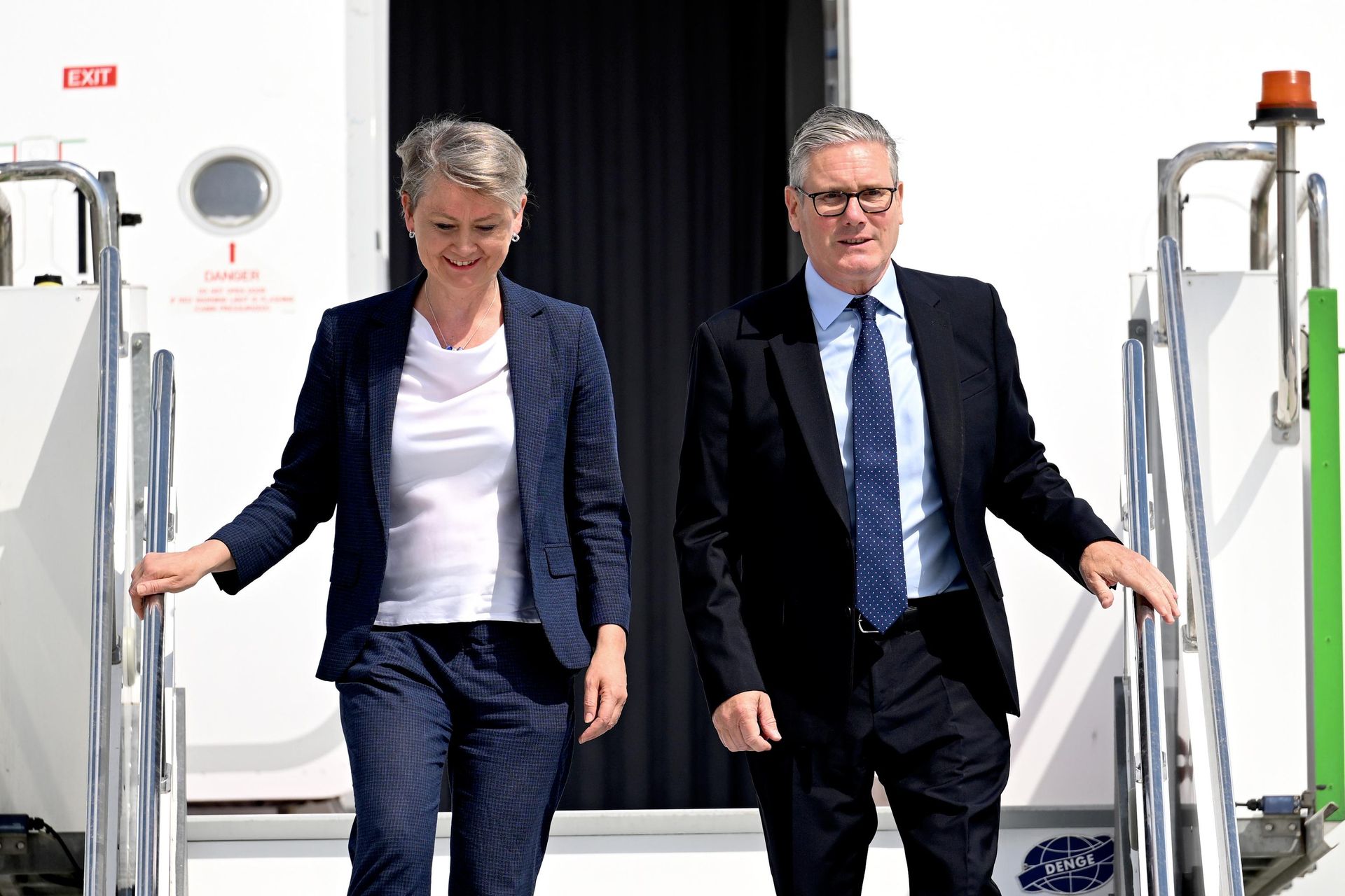  İngiltere Başbakanı Keir Starmer ve İngiltere Dışişleri Bakanı Yvette Cooper - Sputnik Türkiye, 1920, 07.07.2026