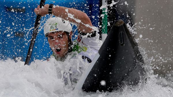 Rus Pavel Eigel,  Brezilya'daki 2016 Olimpiyatları'nda erkekler K-1 kano slalom yarışına katılıyor - Sputnik Türkiye
