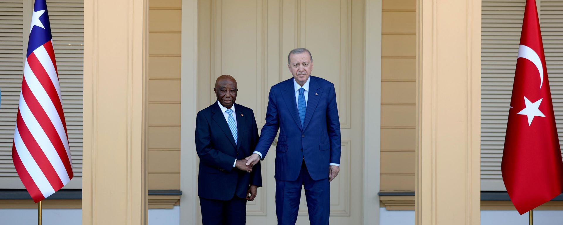 Cumhurbaşkanı Recep Tayyip Erdoğan,  Vahdettin Köşkü'nde Liberya Cumhurbaşkanı Joseph Nyuma Boakai ile bir araya geldi - Sputnik Türkiye, 1920, 10.07.2026